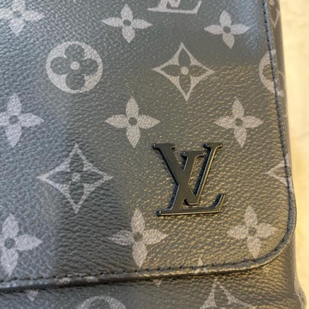 Louis Vuitton District Monogram Eclipse MM Black